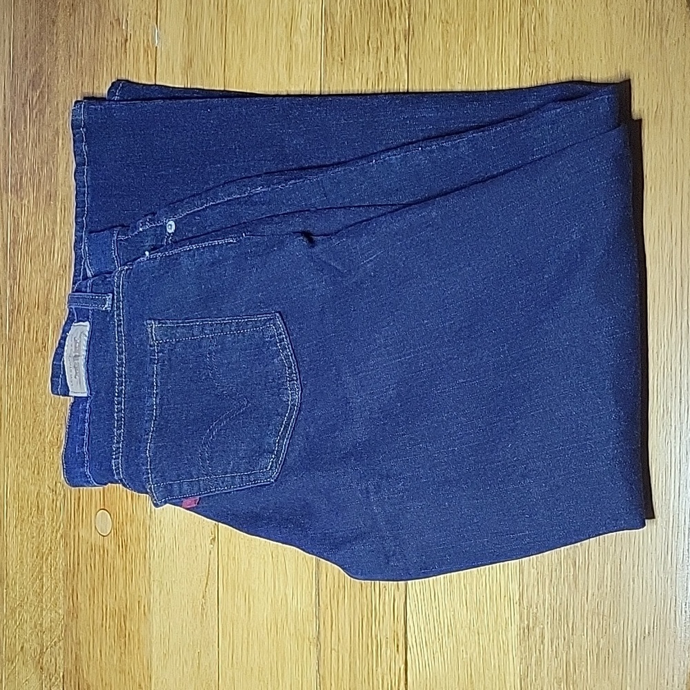 Levi's Perfectly Slimming 512 Jeans